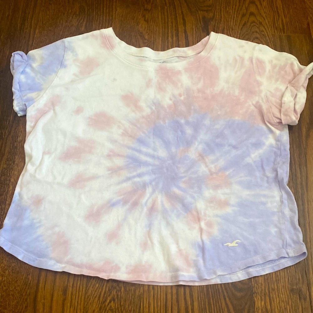 Hollister Cropped Shirt